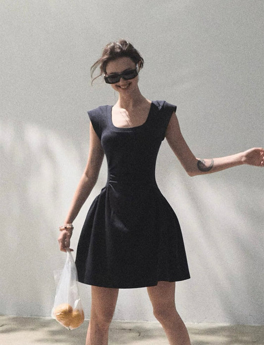 U領修身A字連身裙