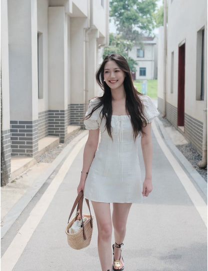 Elegant Lace Trim Puff Sleeve Dress