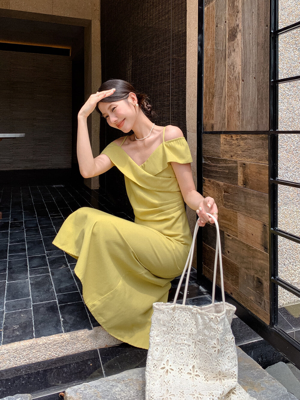 Elegant Waist-Slimming Spaghetti Strap Dress