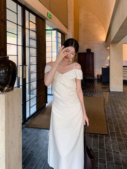 Elegant Waist-Slimming Spaghetti Strap Dress