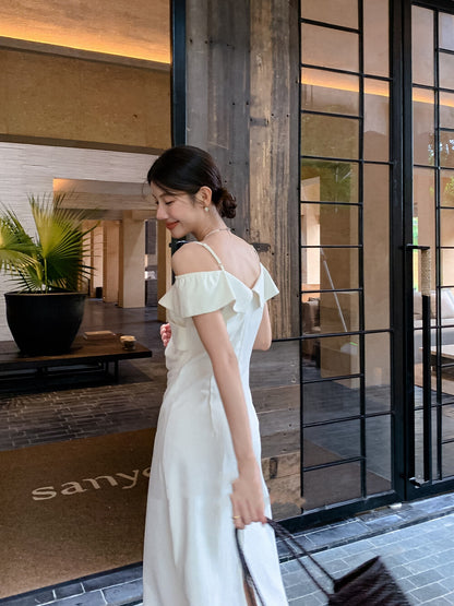 Elegant Waist-Slimming Spaghetti Strap Dress