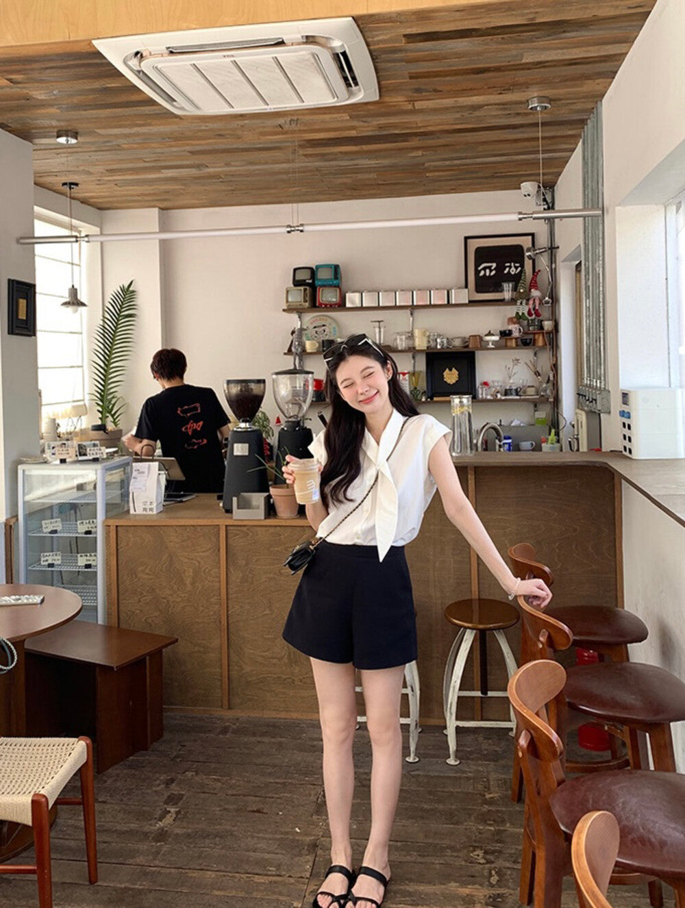 簡約飄帶領恤衫