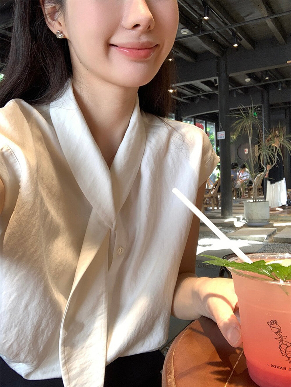 簡約飄帶領恤衫