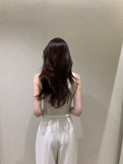 Lightweight Collared Sleeveless Knit Top