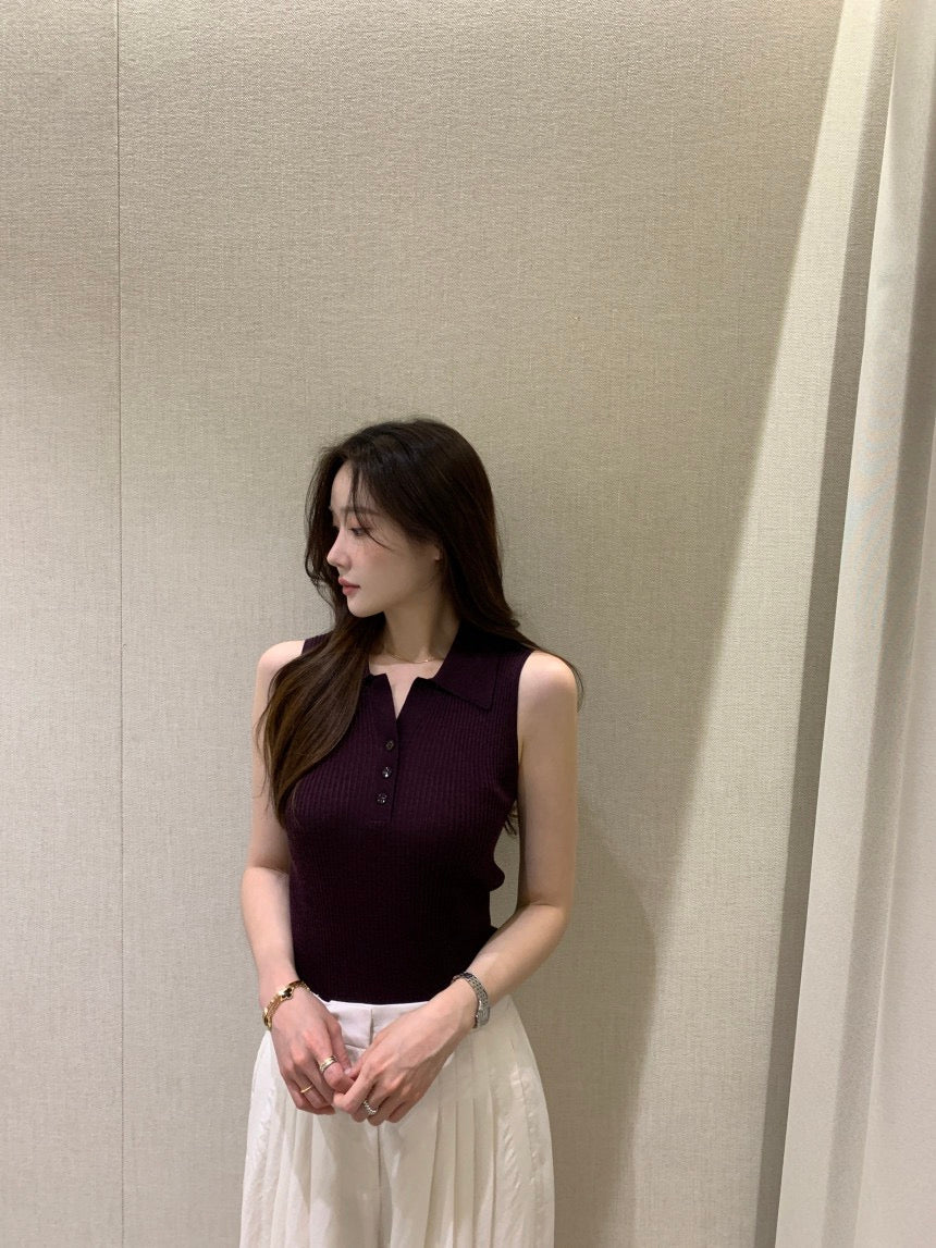 Lightweight Collared Sleeveless Knit Top