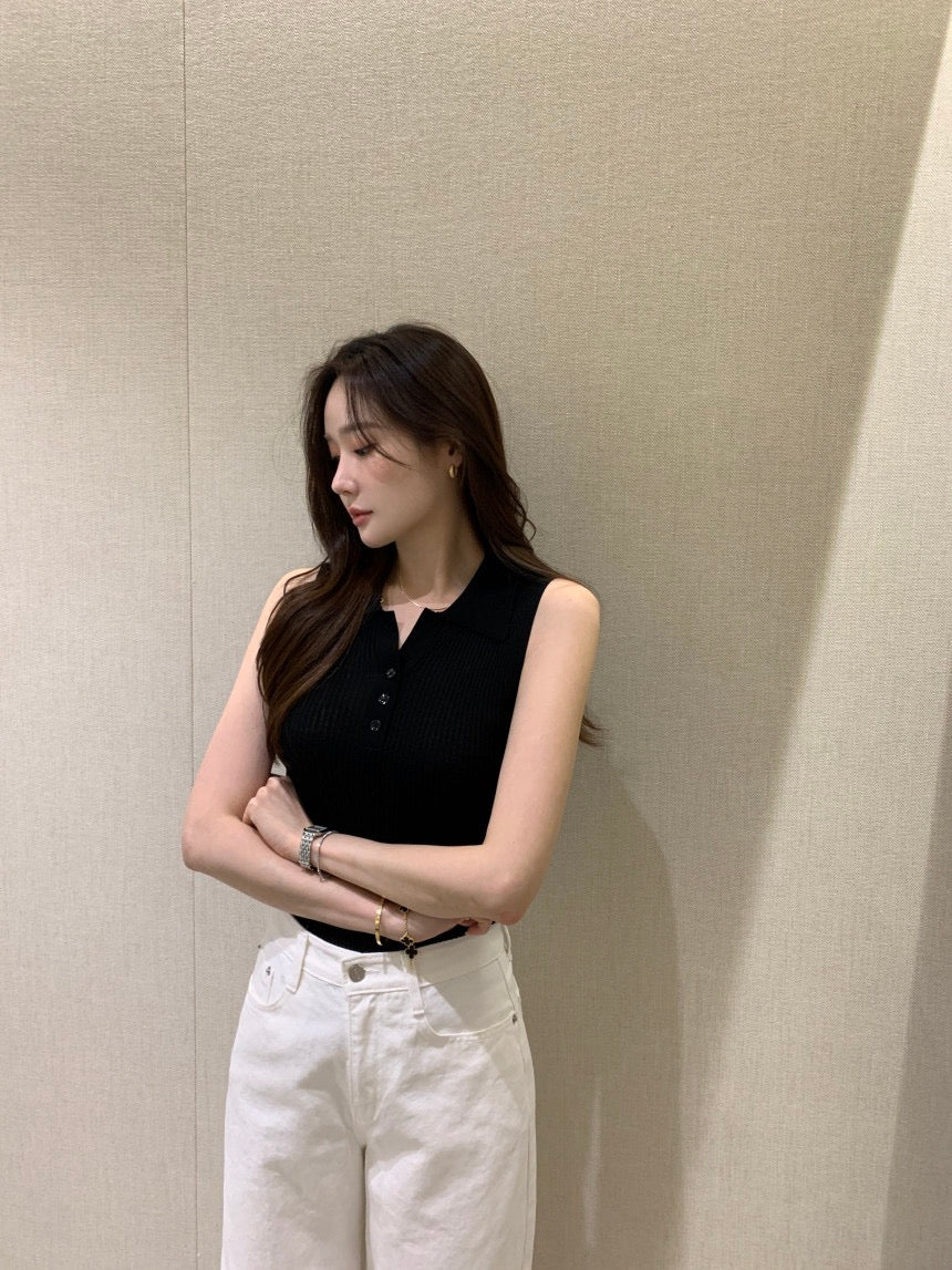 Lightweight Collared Sleeveless Knit Top