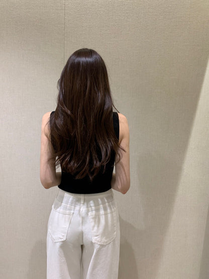 Lightweight Collared Sleeveless Knit Top