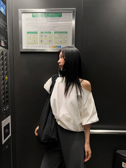 Design-Savvy Off-Shoulder Versatile Top