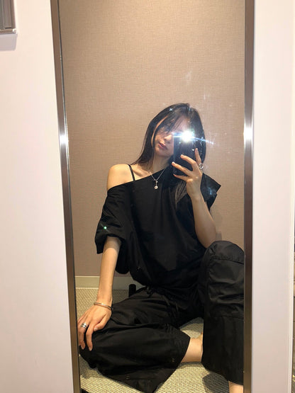 Design-Savvy Off-Shoulder Versatile Top