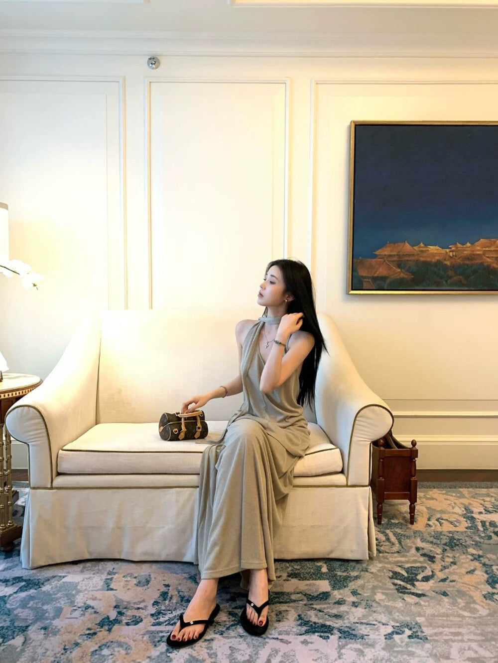 セクシーなVネックホルターネックリボンタンクトップ＋ハイウエストスカートセット