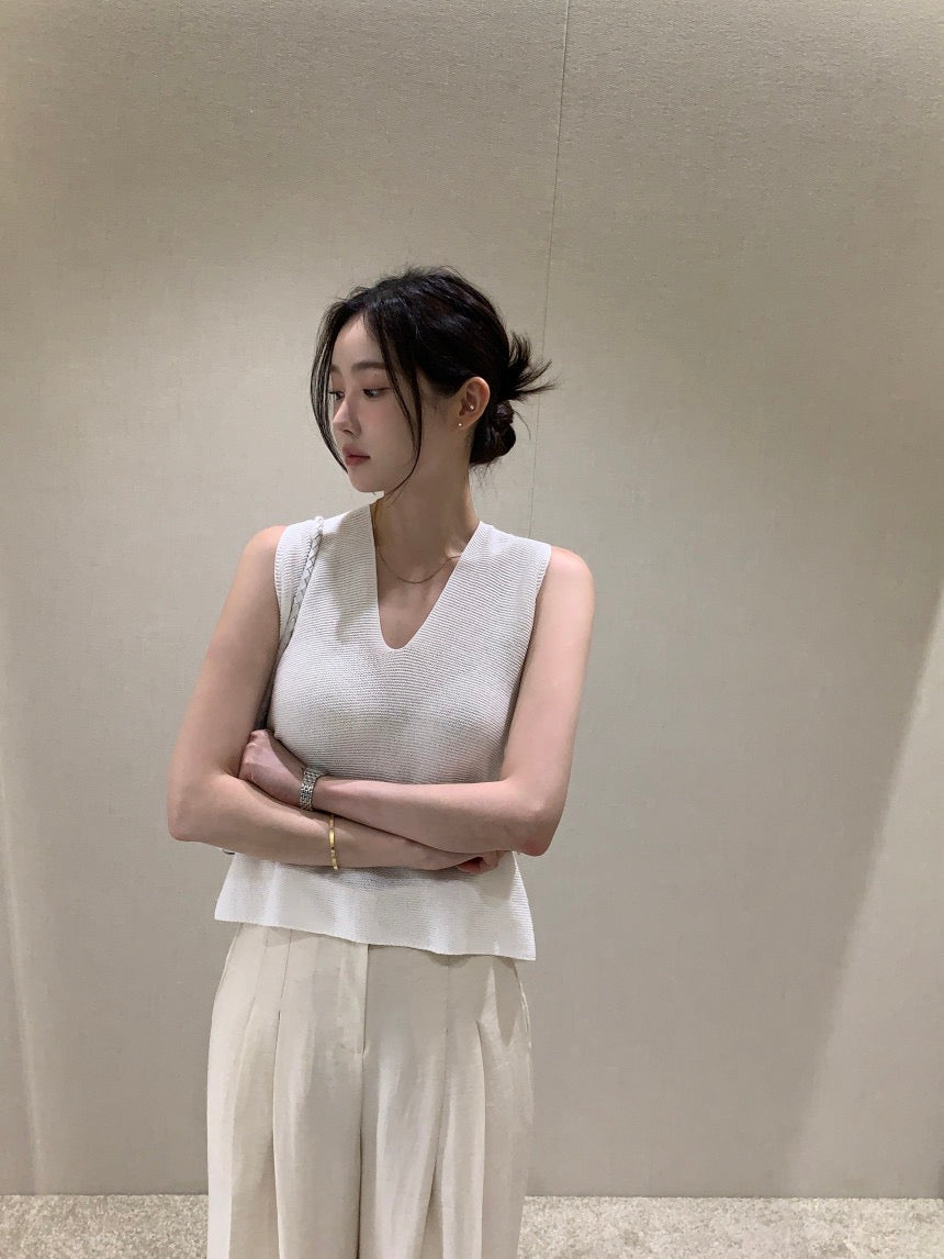 V-neck Cross Back Sleeveless Top