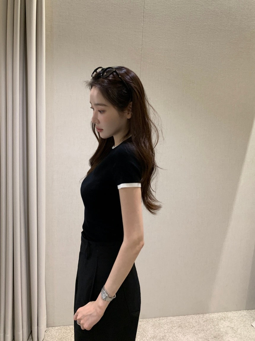 French Color-Block Knitted Top