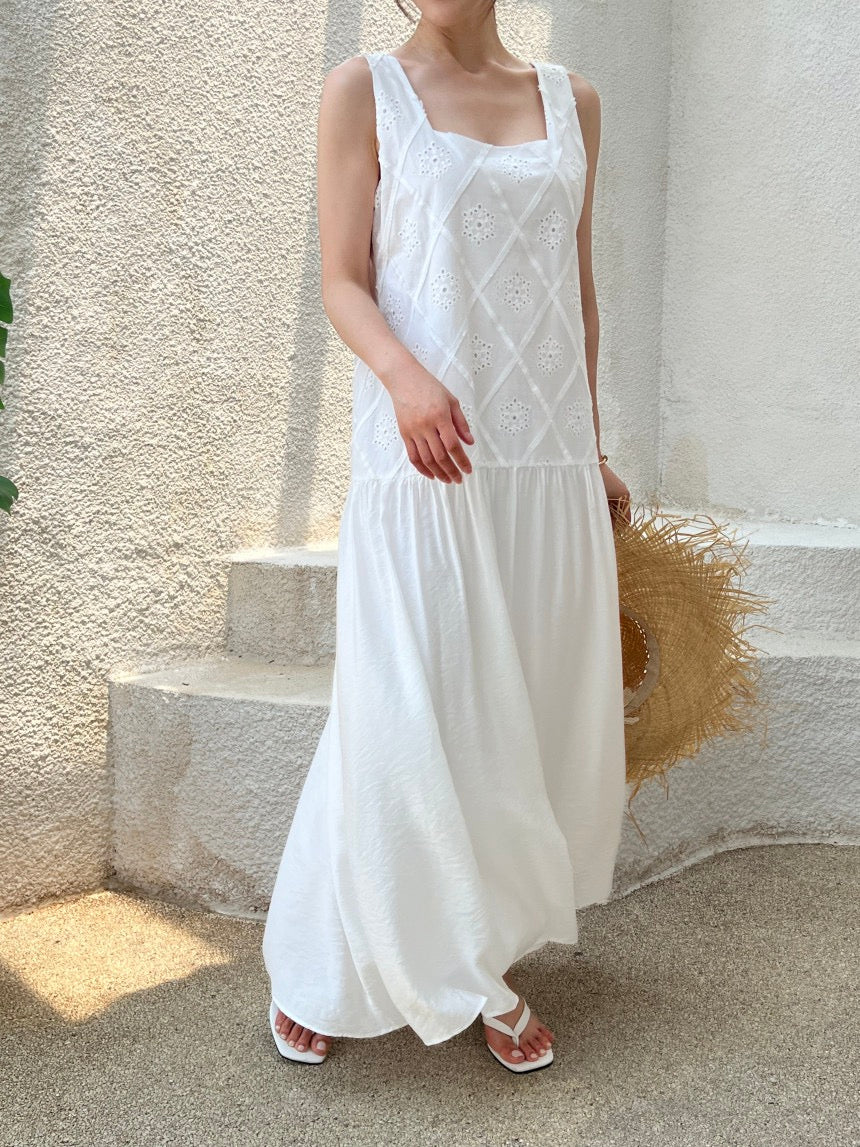 リゾート風パッチワーク刺繍ワンピース