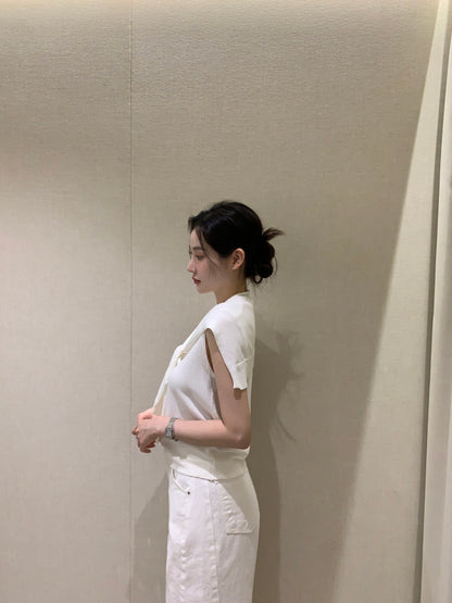 Slim-Fit Sleek Knit Vest + Shawl Set