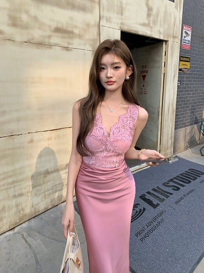 V-neck lace satin slim-fit dress