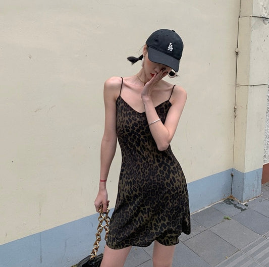 性感豹紋修身吊帶裙
