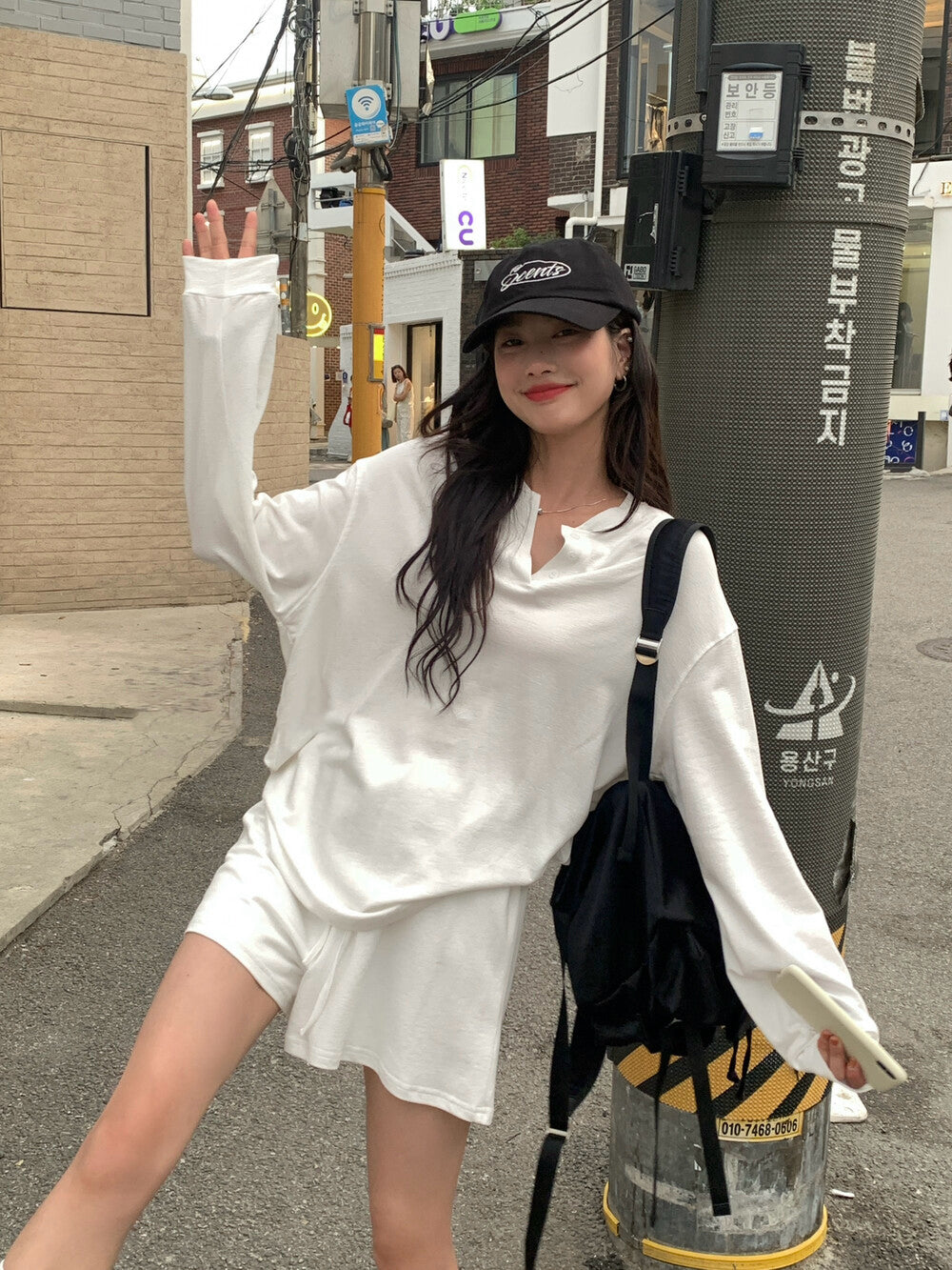 リラックス感のあるトップス+ゆったりカジュアルショートパンツセット