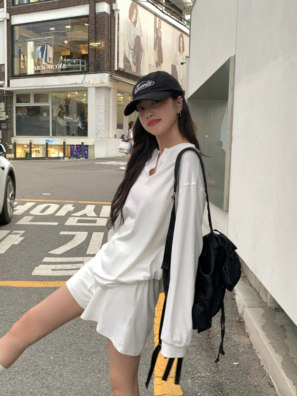 リラックス感のあるトップス+ゆったりカジュアルショートパンツセット