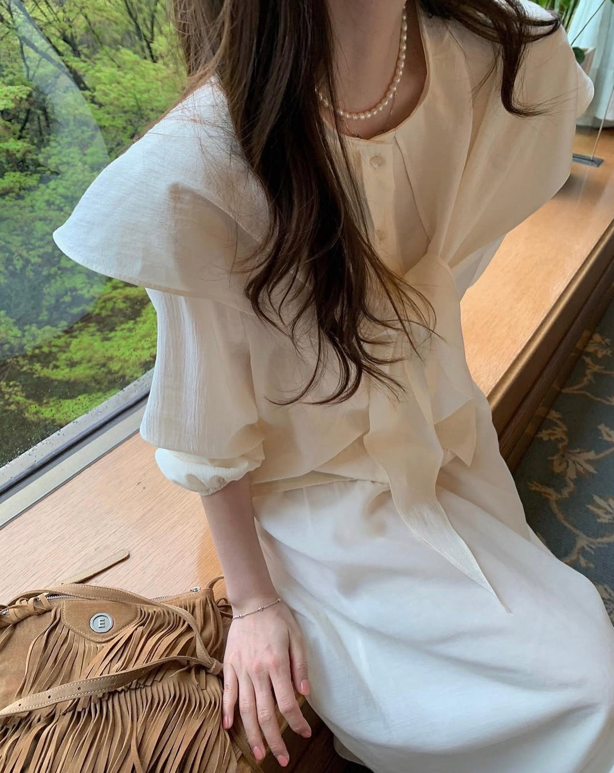 甜美三角形系帶恤衫