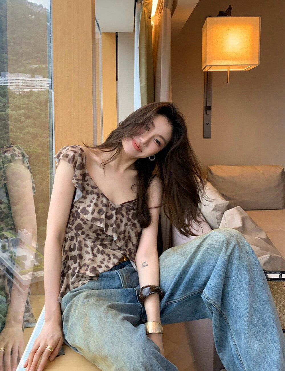 レオパード柄フリルブラウス