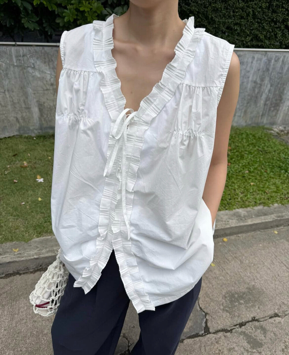 V領寬鬆木耳邊無袖恤衫