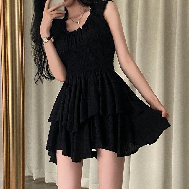 Sleeveless Waist-Cinching Slimming Tiered Dress
