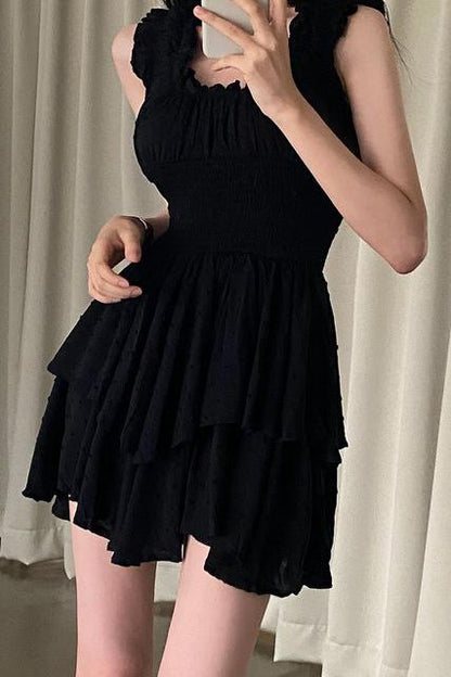 Sleeveless Waist-Cinching Slimming Tiered Dress