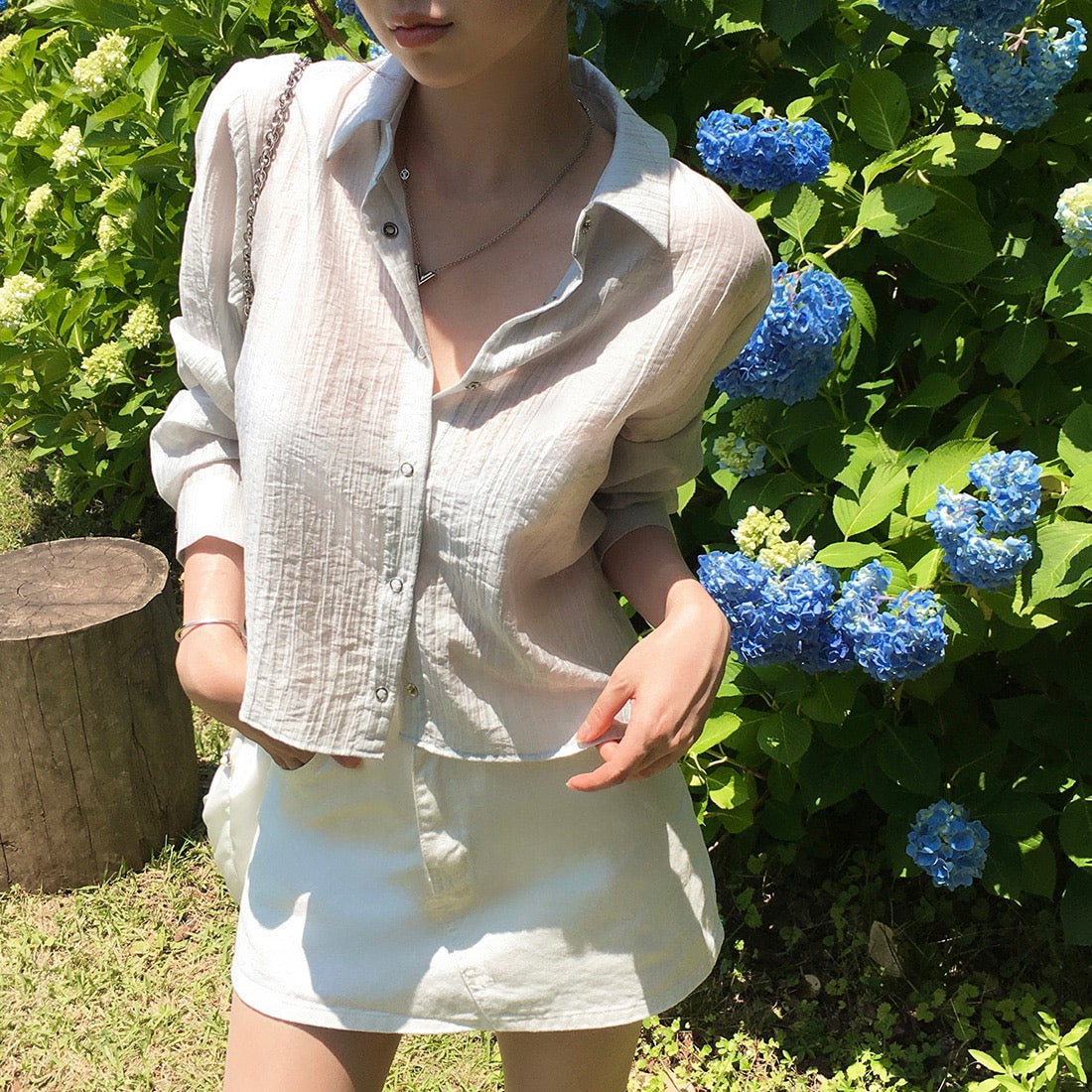 薄手の万能な長袖Tシャツ