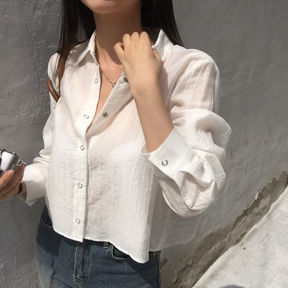 薄手の万能な長袖Tシャツ