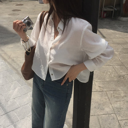 薄手の万能な長袖Tシャツ