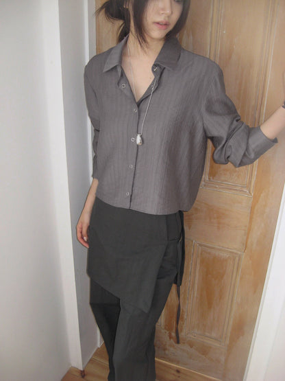 薄手の万能な長袖Tシャツ