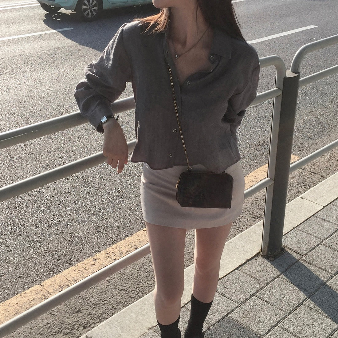 薄手の万能な長袖Tシャツ