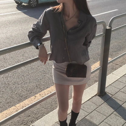 薄手の万能な長袖Tシャツ