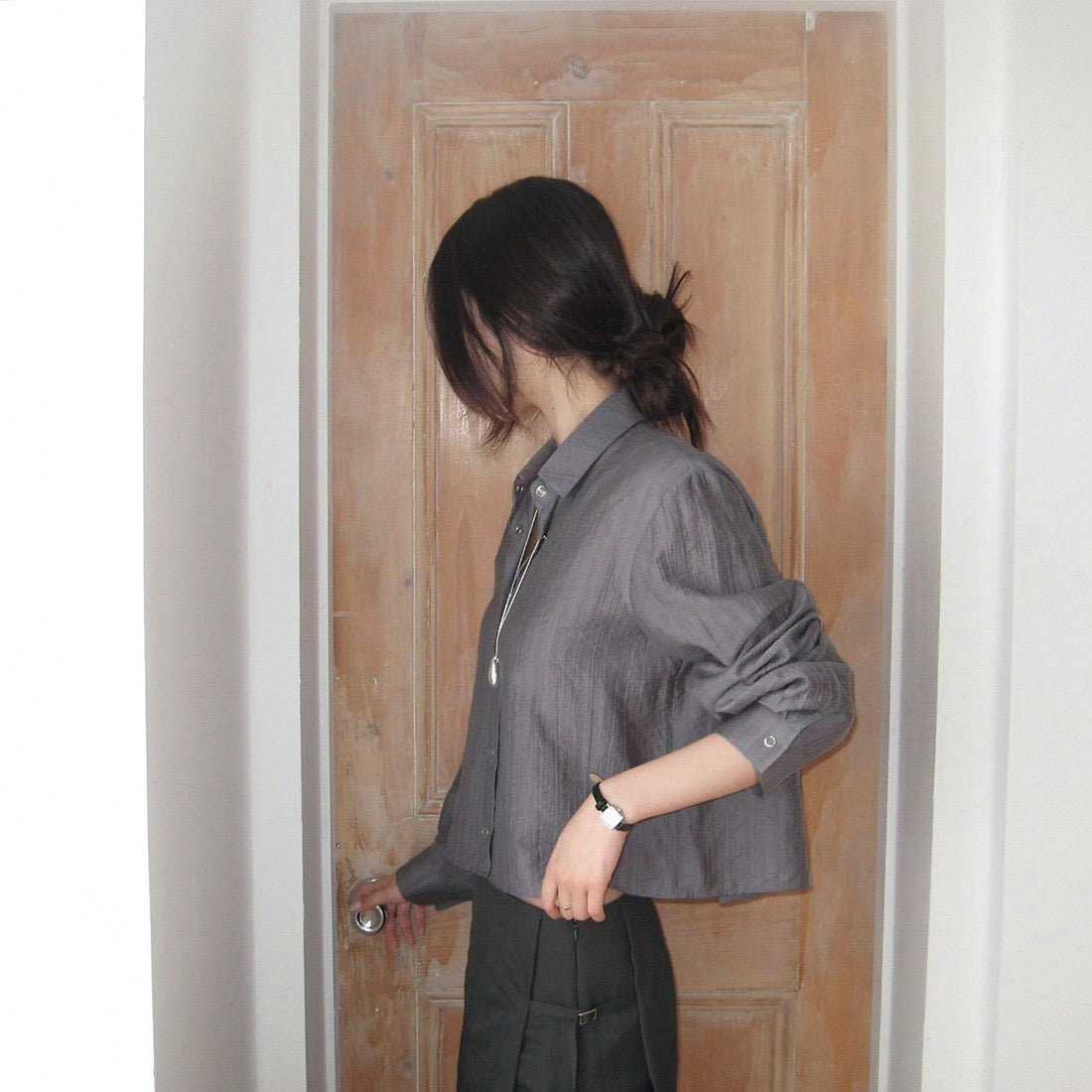 薄手の万能な長袖Tシャツ