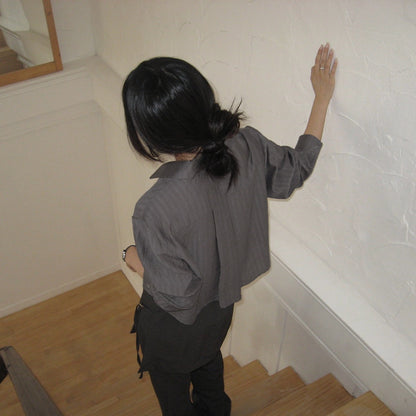 薄手の万能な長袖Tシャツ