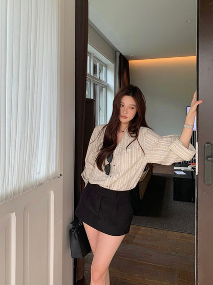 V-neck Loose-fit Elegant Blouse