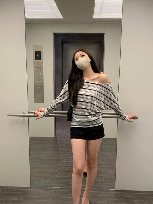 Off-the-shoulder striped slimming long-sleeve T-shirt