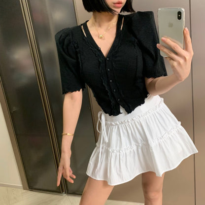 レースVネックシングルボタンブラウス