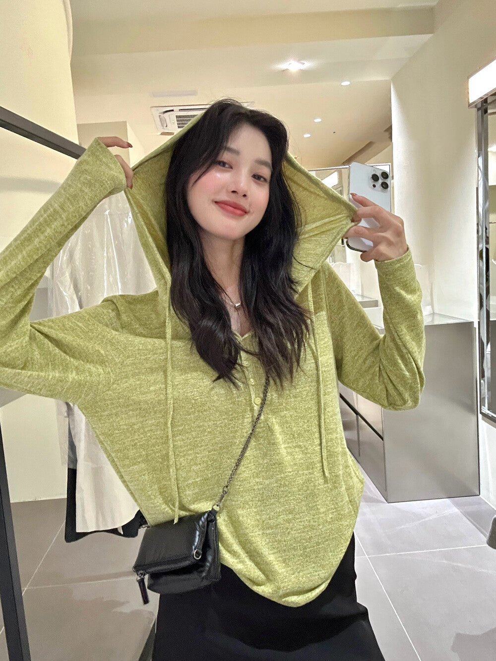 ソフトで柔らかいハーフジップフードパーカー