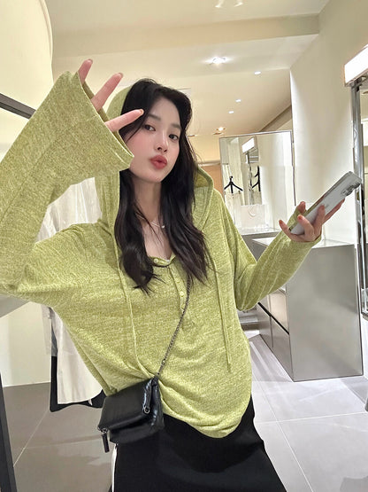 ソフトで柔らかいハーフジップフードパーカー