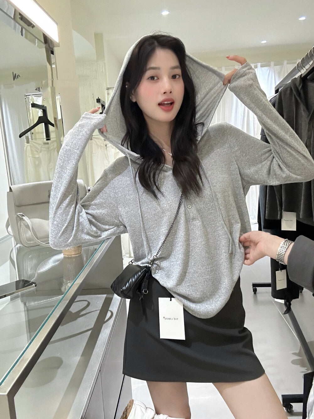 ソフトで柔らかいハーフジップフードパーカー