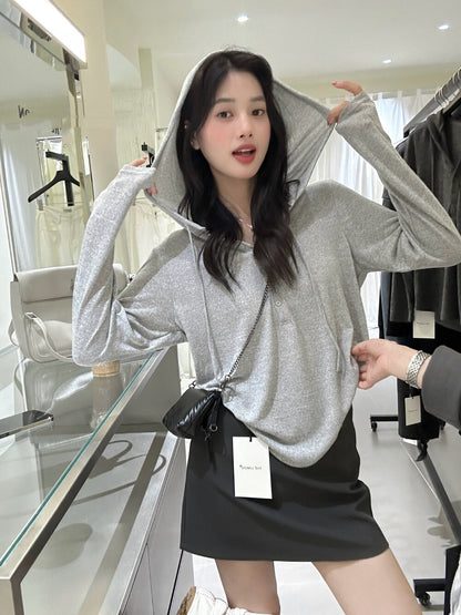 ソフトで柔らかいハーフジップフードパーカー