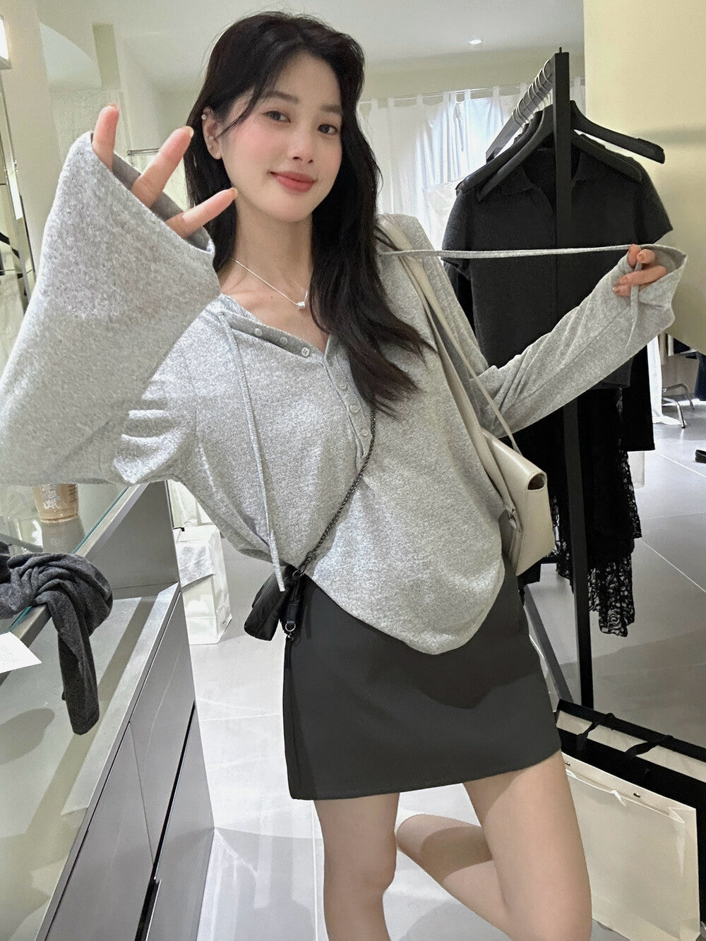 ソフトで柔らかいハーフジップフードパーカー