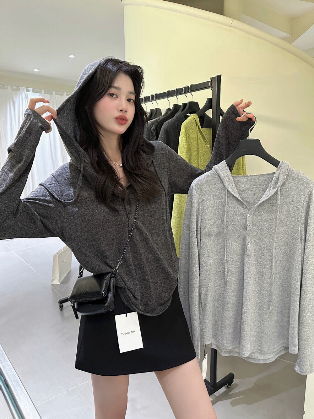 ソフトで柔らかいハーフジップフードパーカー