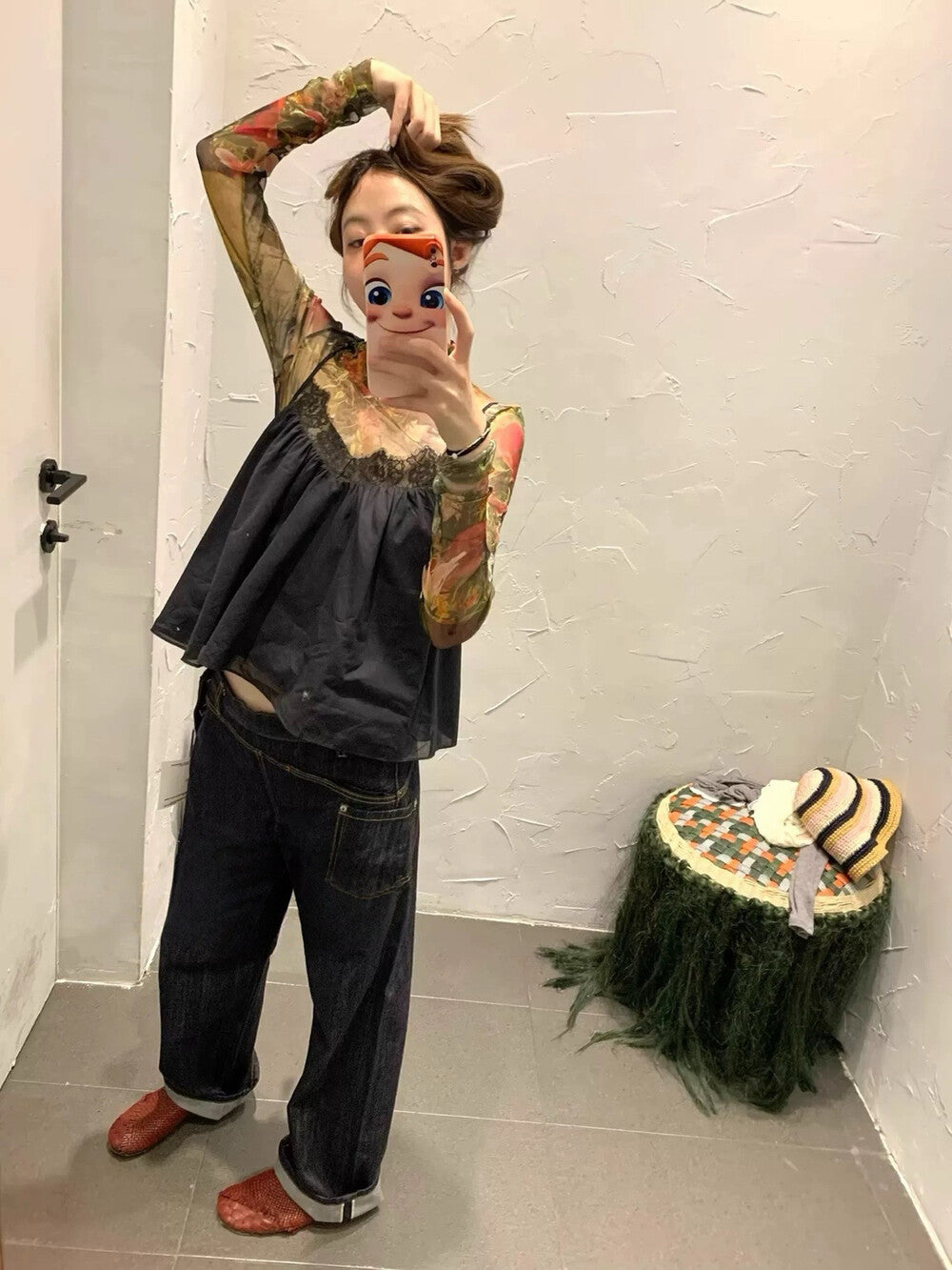 V-neck lace trim camisole