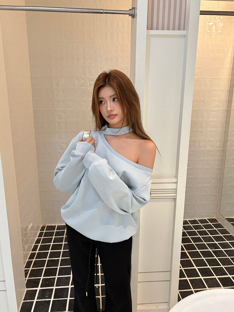 Minimalist Off-Shoulder Sweatshirt