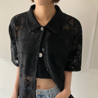 レース編みのブロークントップス