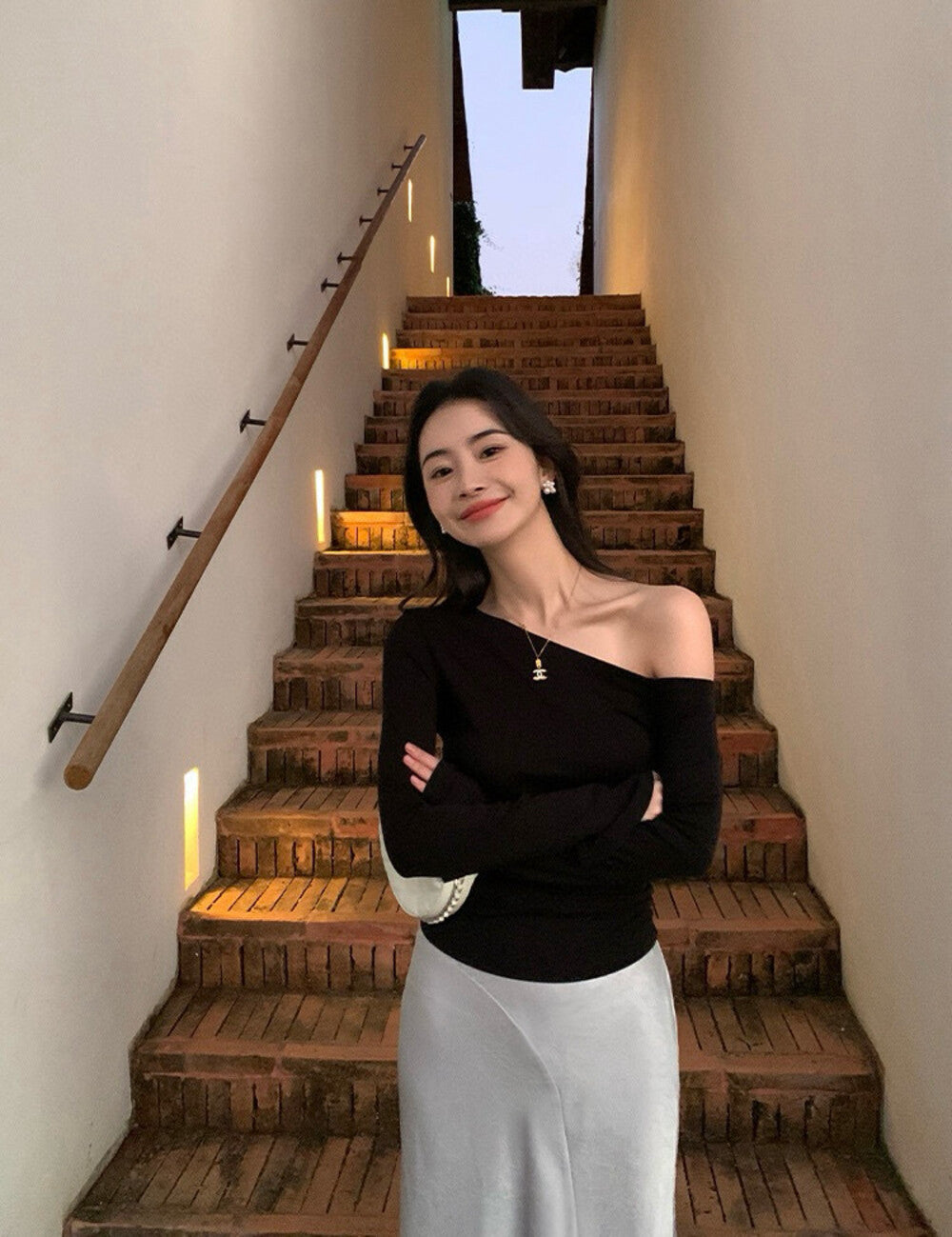 Asymmetrical Shoulder Slim Fit Knit Top