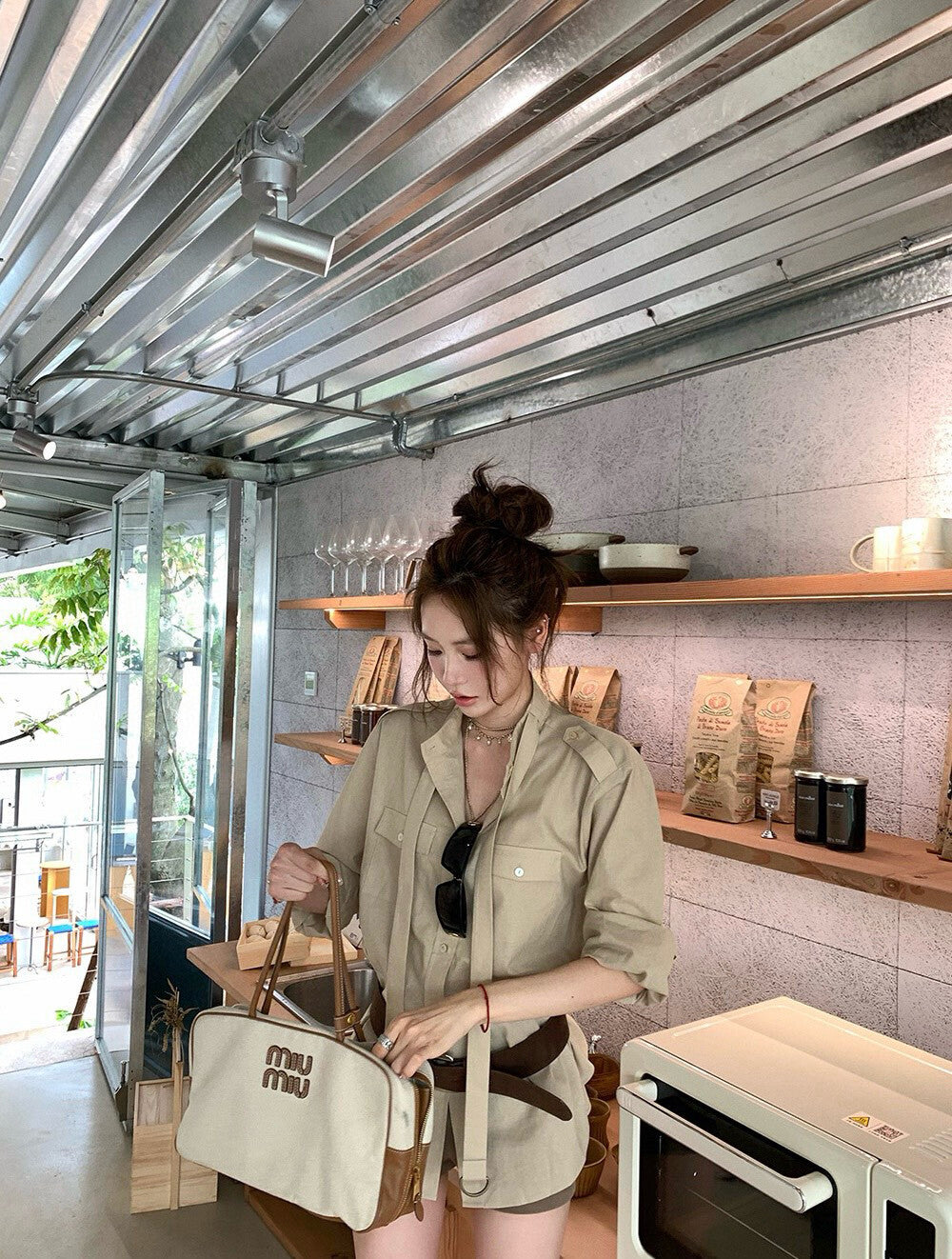 Stylish and Elegant Long-Sleeve Shirt