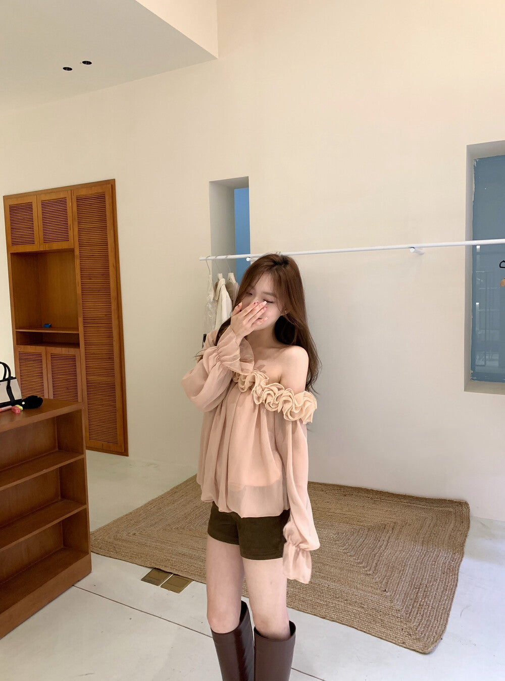 立體花邊斜肩雪紡恤衫